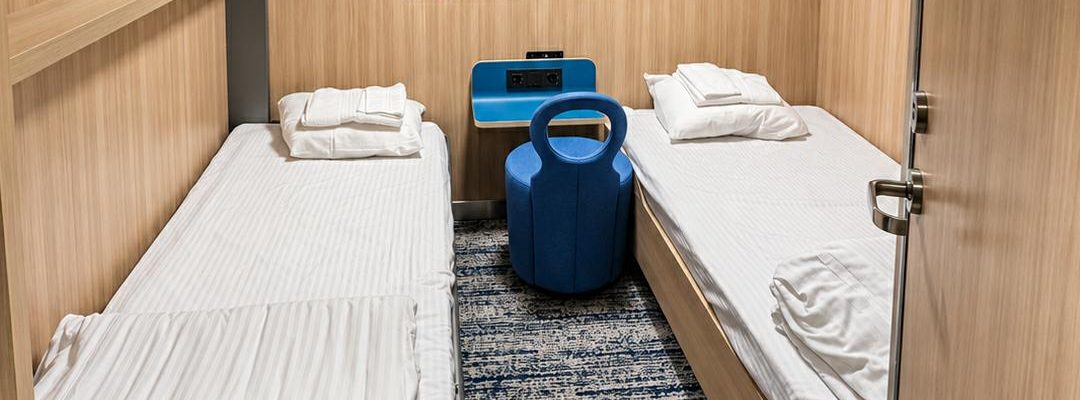 Two Birth Cabin